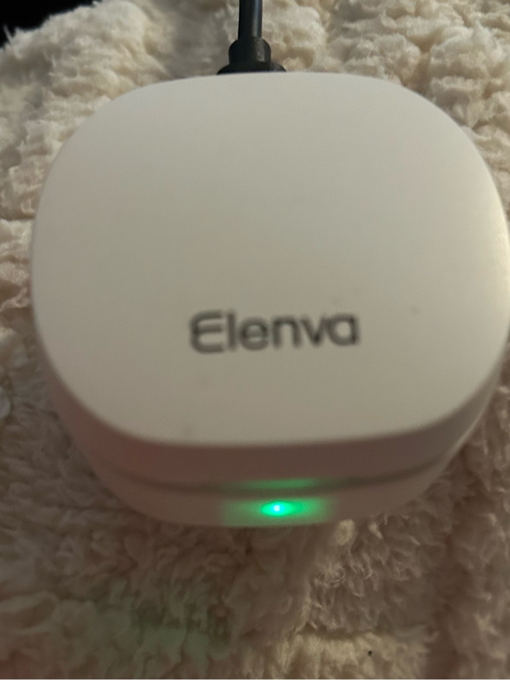 Elenva Smart ring with White USB Charger